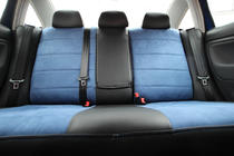 Volkswagen Passat B5 1997–2005 Istuinsuojat ekonahka + kangas + alcantara Antara A006 (täysi sisustasarja) kuva 4