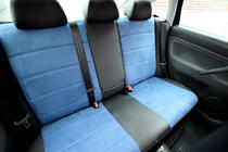 Volkswagen Passat B5 1997–2005 Istuinsuojat ekonahka + kangas + alcantara Antara A006 (täysi sisustasarja) kuva 6