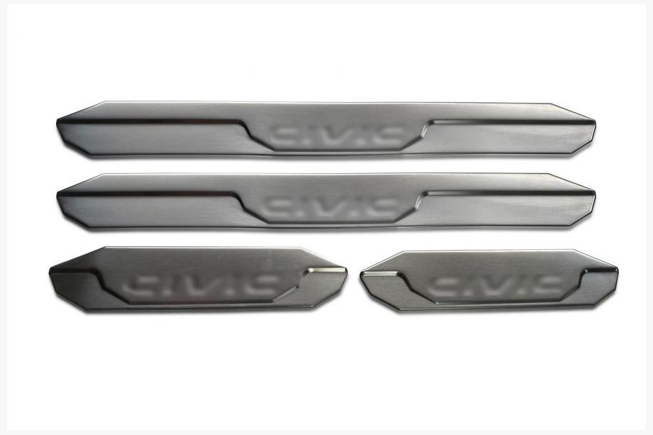 Honda Civic Sedan X 2016–2021 OmsaLine V2 ovikynnyssuojat (4 kpl, ruostumaton teräs) Image