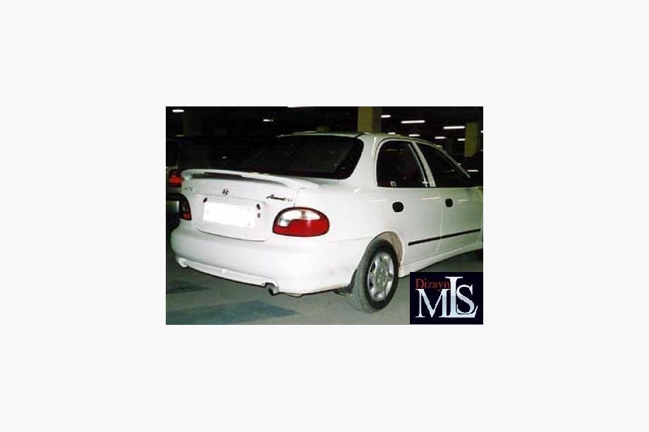 Hyundai Accent 1994–1999 Sport-sivuhelmat (maalattavaksi) Image