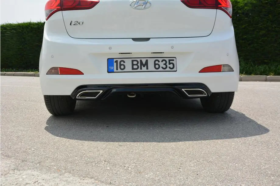 Hyundai I-20 2014–2020 Takadiffuusori Meliset (maalattava) Image