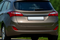 Hyundai I-30 2012–2017 Kromilista rekisterikilven yläpuolelle (SW, ruostumaton teräs) kuva 1