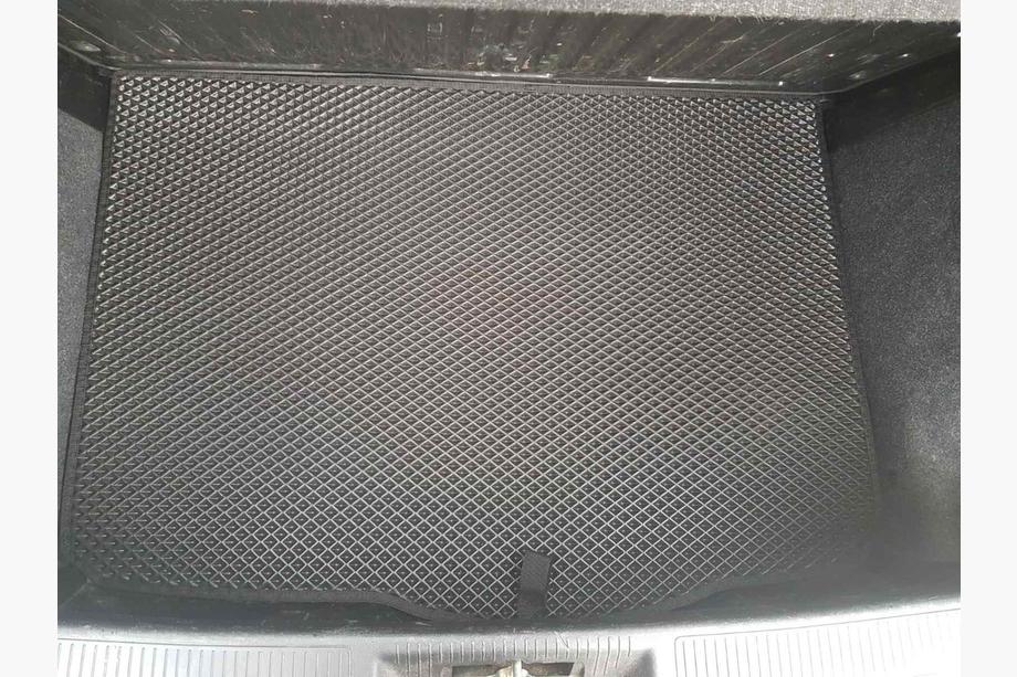 Fiat Punto Grande/EVO 2006–2018 EVA-tavaratilan matto (musta) Image