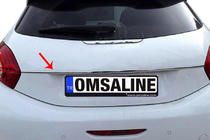 Peugeot 208 2012–2019 Kromilista rekisterikilven yläpuolelle OmsaLine (ruostumaton teräs) kuva 1