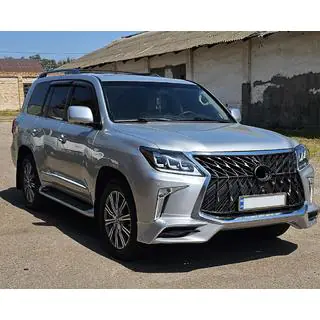 Mini-facelift muunnossarja mallista 2008-2015 TRD Sport -versioon (puskuri, ajovalot) Lexus LX570/450d 2008–2022 kuva 2