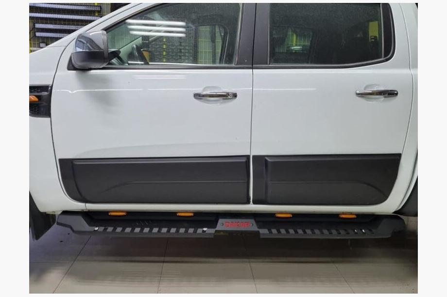 SsangYong Musso II 2018– Ovenkahvan kromisuojat (4 kpl, ruostumaton teräs) Image