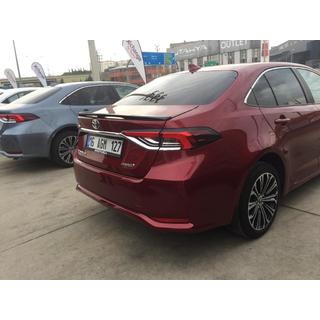 Spoileri (Meliset, maalattava) Toyota Corolla 2019– kuva 3