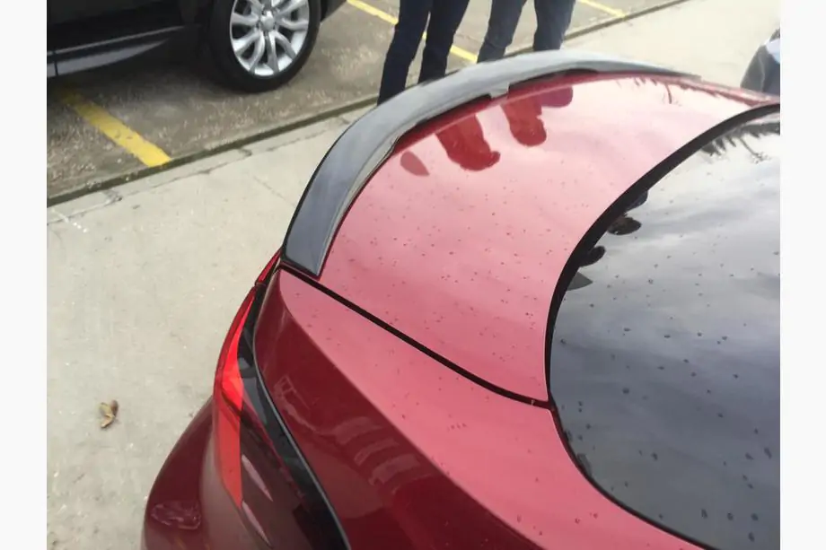 Toyota Corolla 2019– Spoileri (Meliset, maalattava) Image