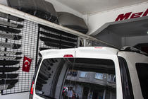 Volkswagen Caddy 2020– Spoileri (2-ovinen, maalattava) kuva 2