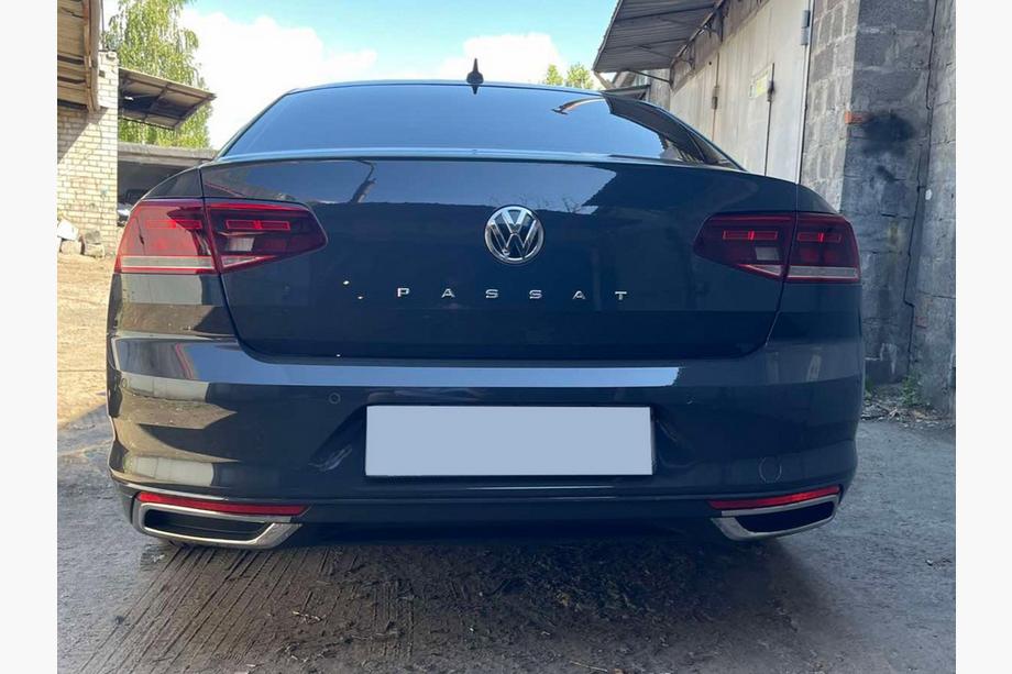 Volkswagen Passat B8 2015–2023 Pakoputken kromilistat V2 SD/SW (2019+, 3 kpl, ruostumaton teräs) Image