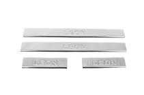 Seat Leon 2013–2020 Carmos V2 kynnyslistat (4 kpl, ruostumaton teräs) kuva 1