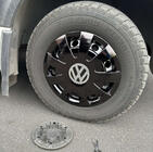 Volkswagen Crafter 2006–2016 Mustat ABS-pölykapselit (1-rengas, 4 kpl) kuva 1