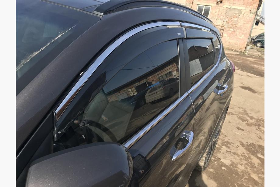 Hyundai Tucson TL 2016–2021 Ikkunadeflektorit kromilistalla (4 kpl, Niken) Image