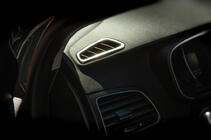Renault Megane IV 2016–2025 Sisätilan ilmanvaihtosuulakkeen peite (2 kpl, ruostumaton teräs) kuva 3