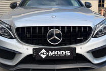 Mercedes C-class W205 2014–2021 Panamericana GT Black etusäleikkö (Avantgarde/AMG-Line/C43 AMG) 2014-2021, ilman kameraa kuva 1