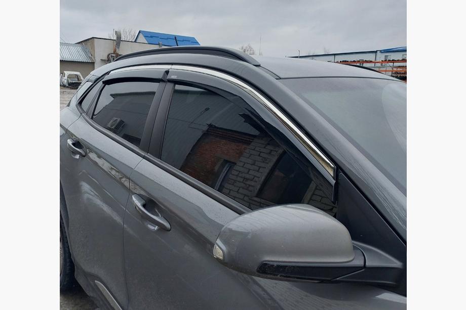 Hyundai Kona 2017–2023 Ikkunatuuliohjaimet kromilistalla (4 kpl, Niken) Image