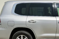 Toyota Land Cruiser 200 2007–2021 Kromatut ikkunalistat design LC300 (ruostumaton teräs) kuva 2