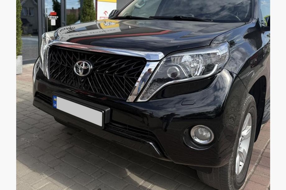 Toyota Land Cruiser Prado 150 2009–2023 Jäähdyttimen säleikkö 2013-2017 (TRD) Image