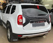 Dacia Duster 2008–2018 Muovinen lista takaluukun kanteen kuva 3