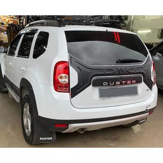 Muovinen lista takaluukun kanteen Dacia Duster 2008–2018 kuva 3