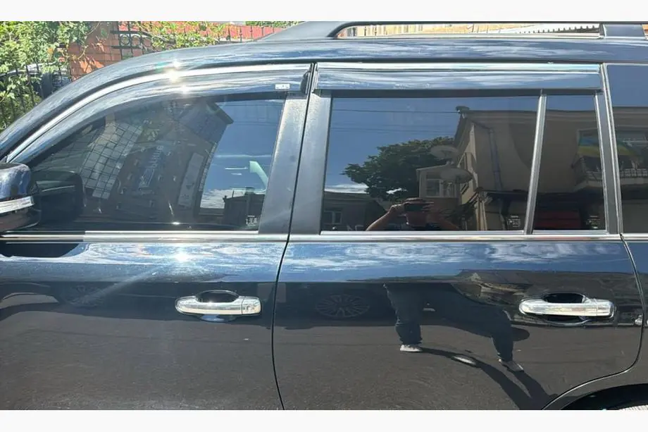 Lexus LX570/450d 2008–2022 Ikkunatuuliohjaimet kromilistalla (4 kpl, Niken) Image