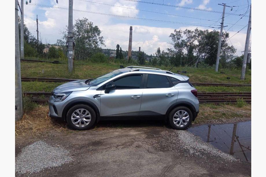 Renault Captur 2013–2019 Skyport kattokaiteet (harmaa matta) Image