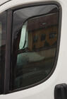 Fiat Ducato 2006–2025 Ikkunatuulisuojat, tiivisteeseen asennettavat (Esa, 2 kpl) kuva 1