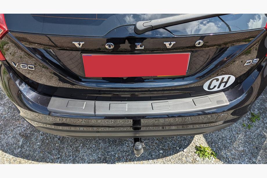 Volvo V60 2011–2018 Takapuskurin diffuusori Esa (ABS) Image