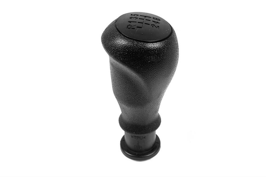 Fiat Doblo II 2010–2022 Vaihdekepin nuppi 6-vaihteiseen vaihteistoon V3 55346792 (musta+musta) Image