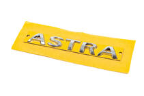 Opel Astra J 2009–2015 Astra-tekstimerkki 5177042 (120 x 17 mm) kuva 4