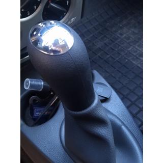Vaihdekepin nuppi 8200079112 (musta kromilla) Dacia Logan I 2005–2008 kuva 3