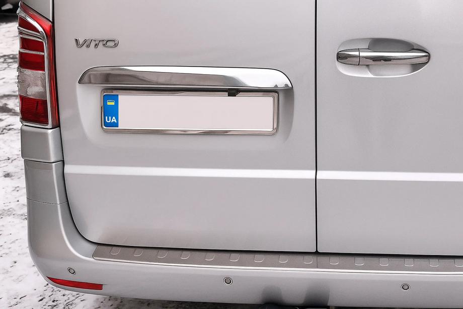 Mercedes Vito/V-class W447 2014– Rekisterikilven ylälista, 2-ovinen (ruostumaton teräs) Image