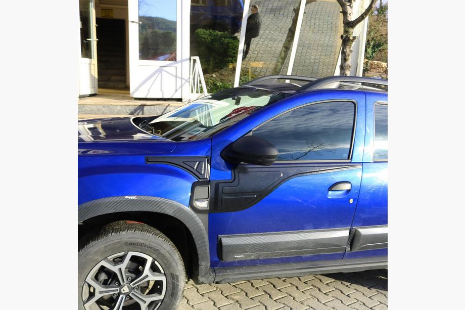 Dacia Duster 2018–2024 Ovien ylälistat (4 kpl) Kuva 2