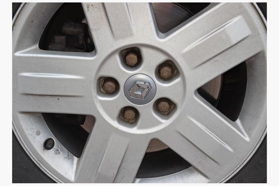 Renault Vanteen keskiökapselit harmaat 81569 (57 mm–50 mm, 4 kpl) Image