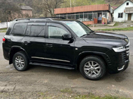 Toyota Land Cruiser 200 2007–2021 Restyling-sarja LC 300 High-Line -malliin (täysi sarja) kuva 5