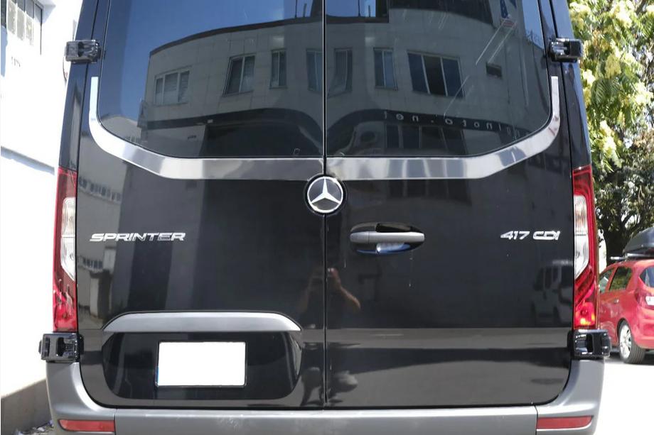 Mercedes Sprinter W907/W910 2018– Takalasin reunalista V-2 Carmos (2 kpl, ruostumaton teräs) Image