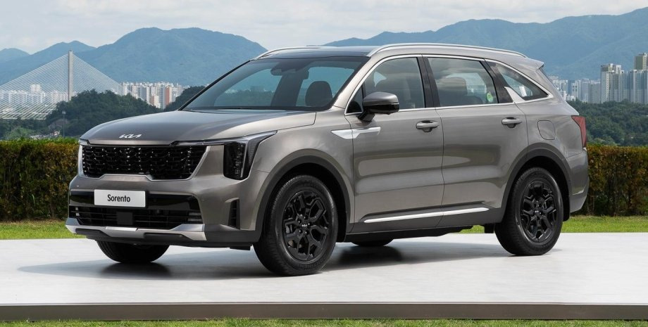Uudistettu KIA Sorento 2024 -crossover