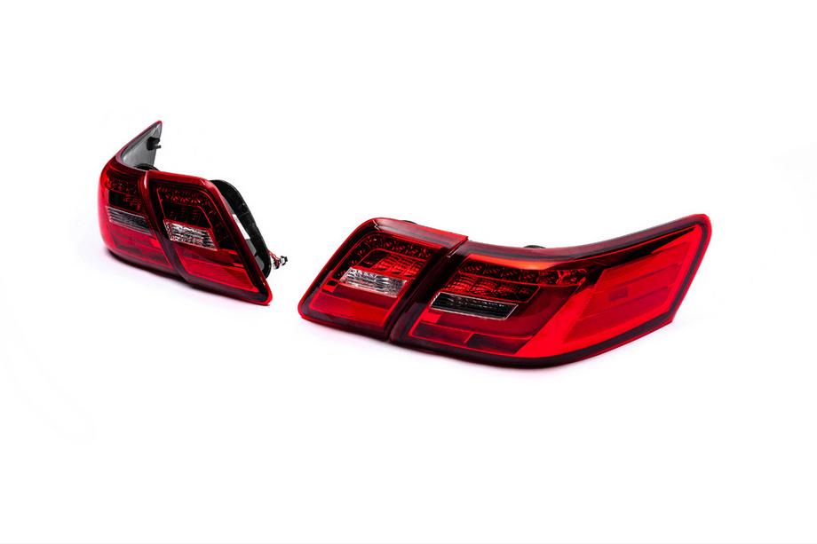 Toyota Camry 2006–2011 Takavalot (2 kpl, LED Dragon) Image
