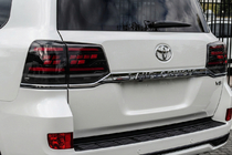 Toyota Land Cruiser 200 2007–2021 Takavalot 2016-2021 (Sequential Red Plus) kuva 1