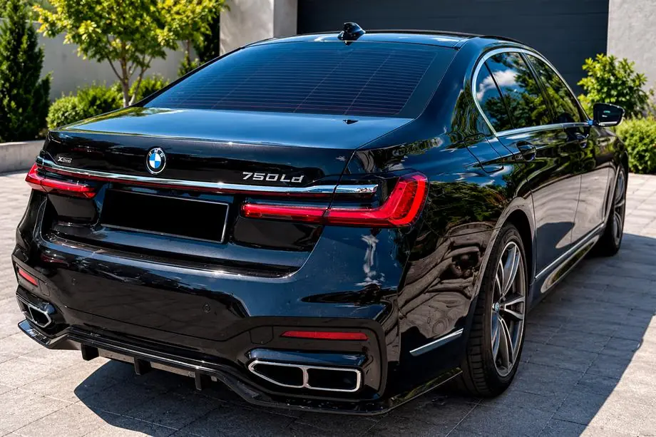 BMW 7-sarja G11/G12 2015–2022 Facelift-muunnossarja G12:lle M760 2021 Kuva 8