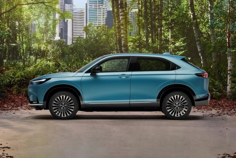 Koeajo: sähköinen crossover Honda e:Ny1