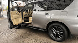 Nissan Armada 2016–2024 Sivuporrassarja New Vision Grey (2 kpl, alumiini) kuva 3