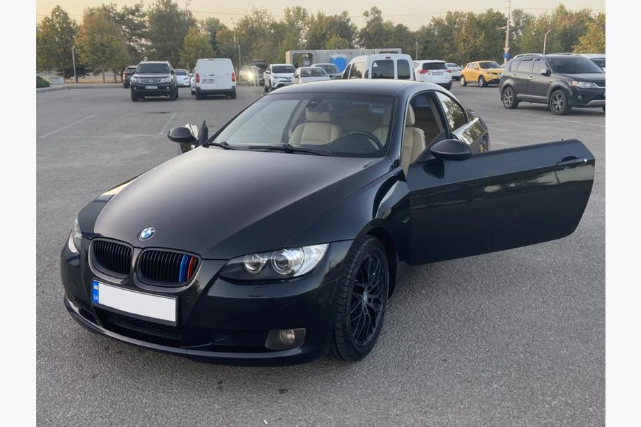BMW 3-sarja E92/E93 2006–2013 Munuaissäleikkö E92:een (3 kpl) Image