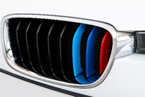 BMW 3-sarja F30/F31 2012–2019 Säleikön listat 8-lamelliseen säleikköön (3 kpl) kuva 1