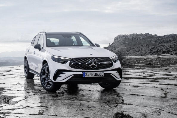 Koeajo: toisen sukupolven Mercedes-Benz GLC -nelivetocrossover Kuva 4