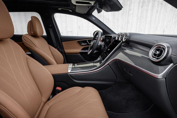 Koeajo: toisen sukupolven Mercedes-Benz GLC -nelivetocrossover Kuva 6
