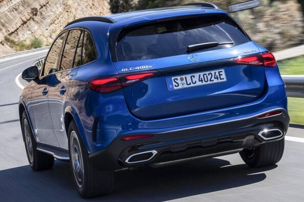 Koeajo: toisen sukupolven Mercedes-Benz GLC -nelivetocrossover Kuva 3