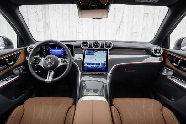 Koeajo: toisen sukupolven Mercedes-Benz GLC -nelivetocrossover Kuva 5
