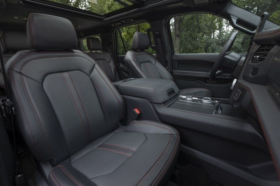Uudistettu neljännen sukupolven Ford Expedition -SUV