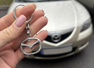 Mazda Metallinen avaimenperä Mazda-logolla kuva 1